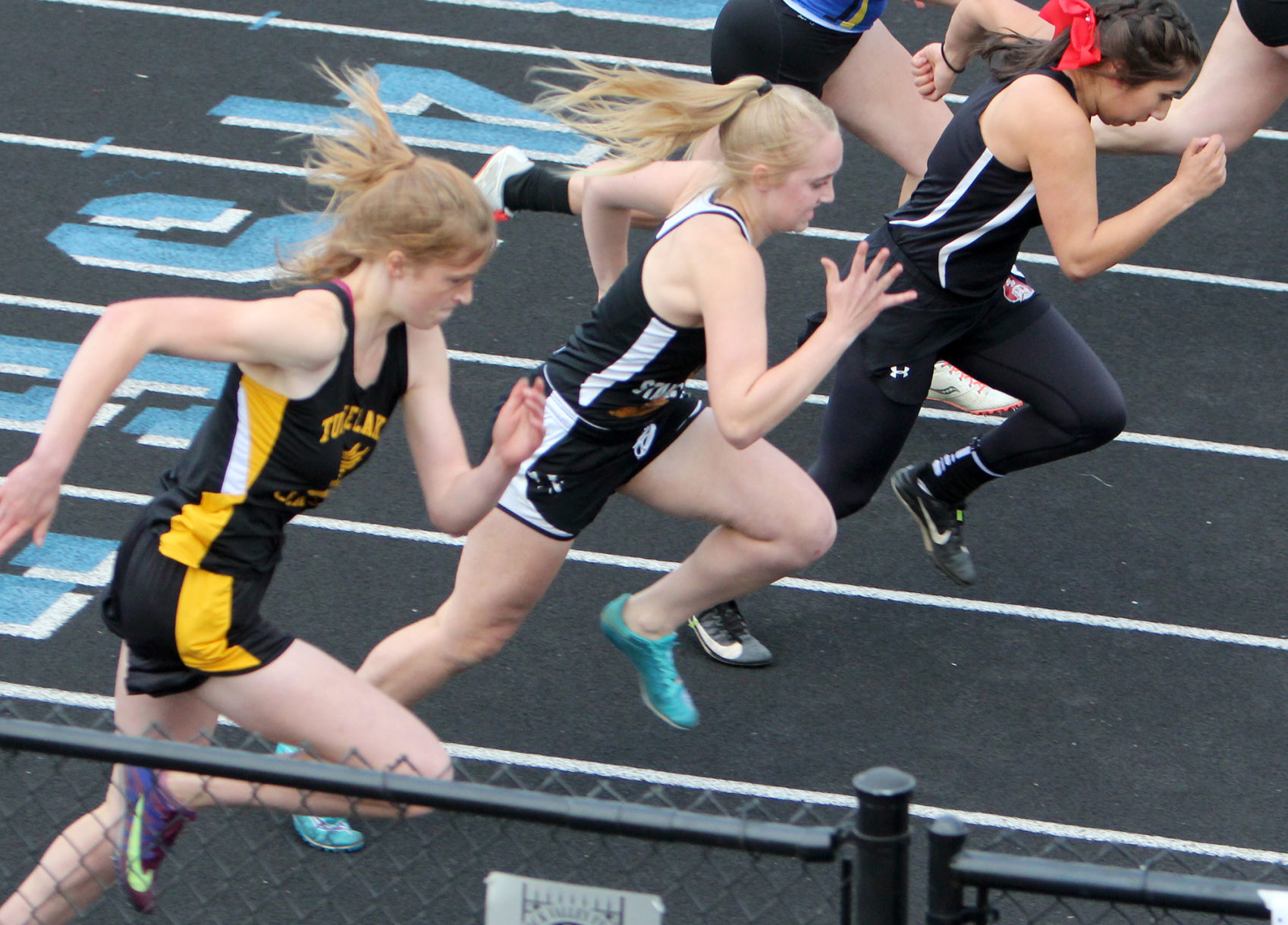 Division 3 track and field sectionals at Cameron 5-23-19